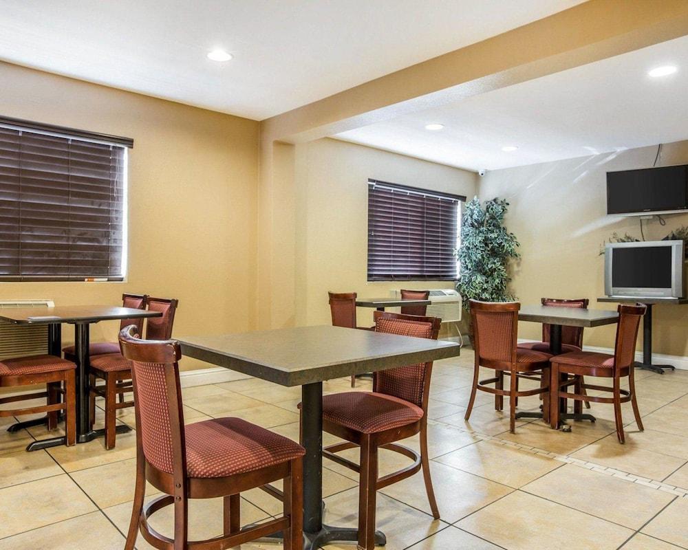Quality Inn Tracy I-205 Экстерьер фото