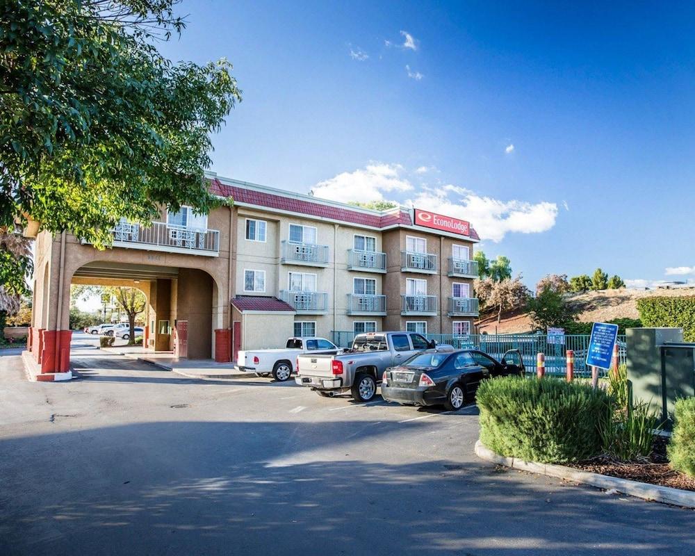 Quality Inn Tracy I-205 Экстерьер фото