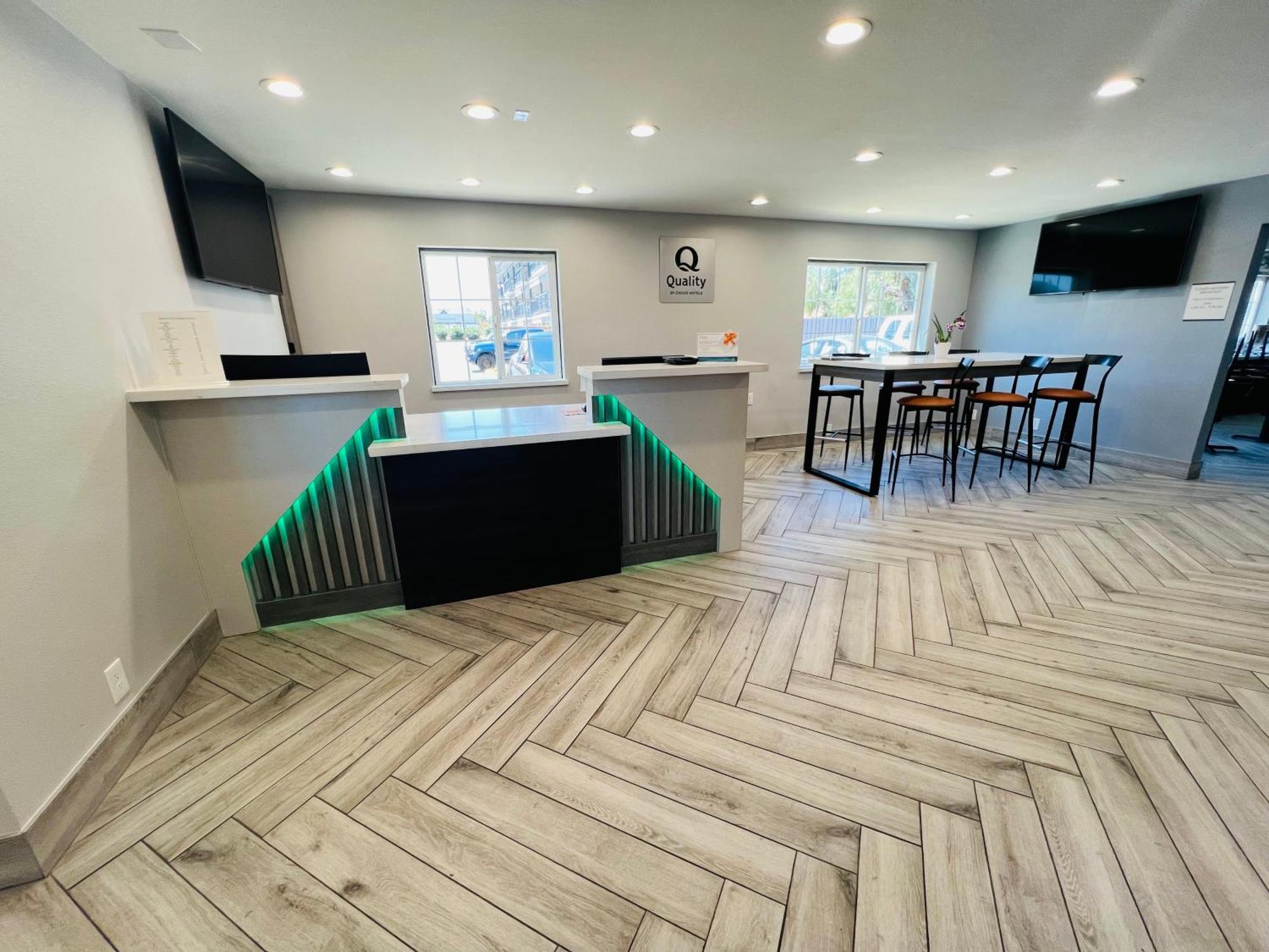 Quality Inn Tracy I-205 Экстерьер фото