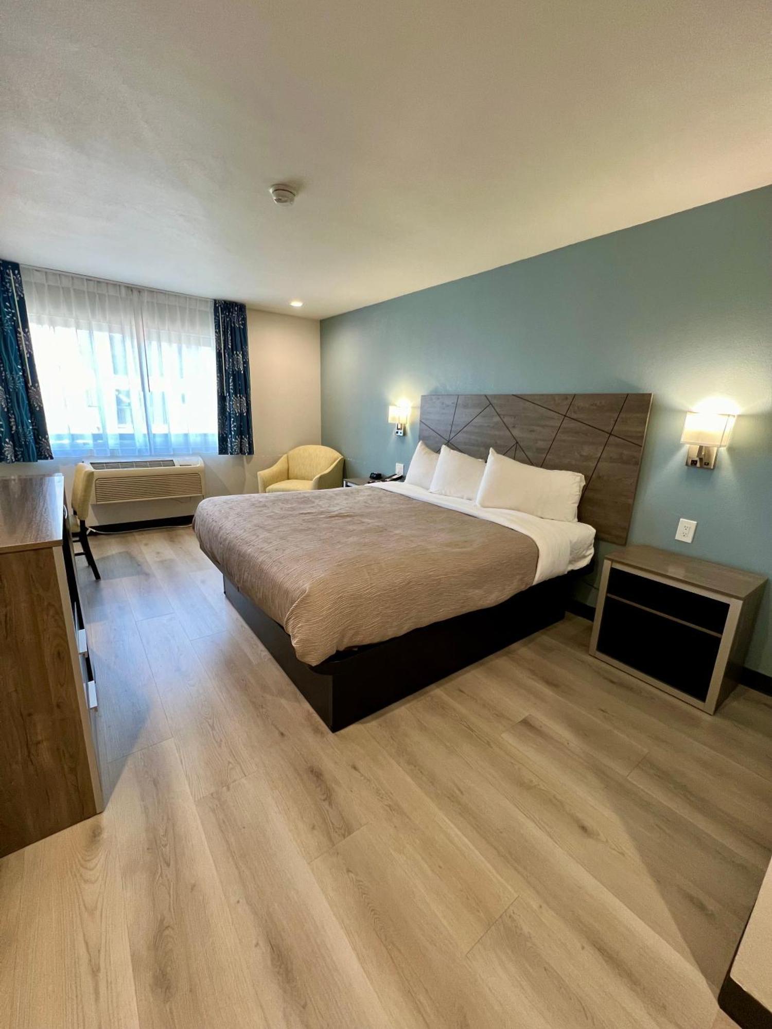 Quality Inn Tracy I-205 Экстерьер фото