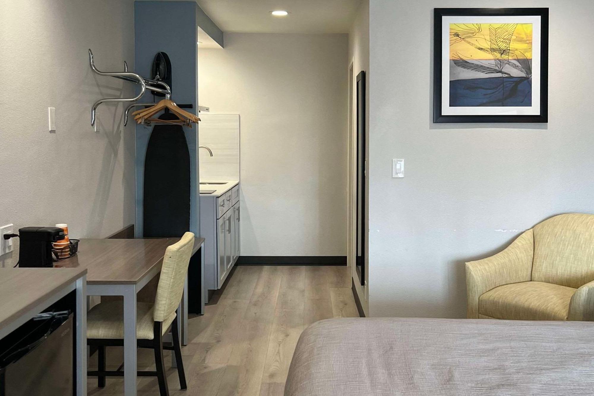 Quality Inn Tracy I-205 Экстерьер фото